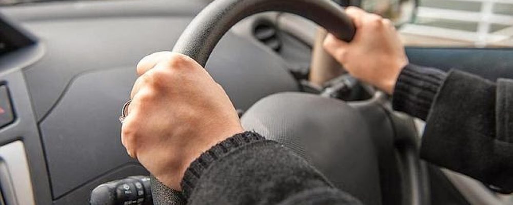 5 pasos para una posición correcta y segura al volante